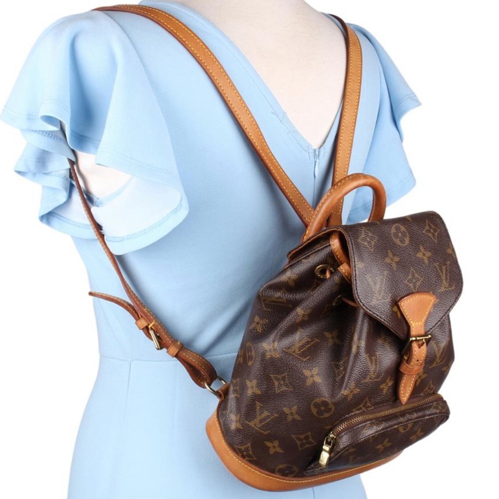 💎 Kendall Jenner 💎 mini BACKPACK Louis Vuitton montsouris pm RARE
